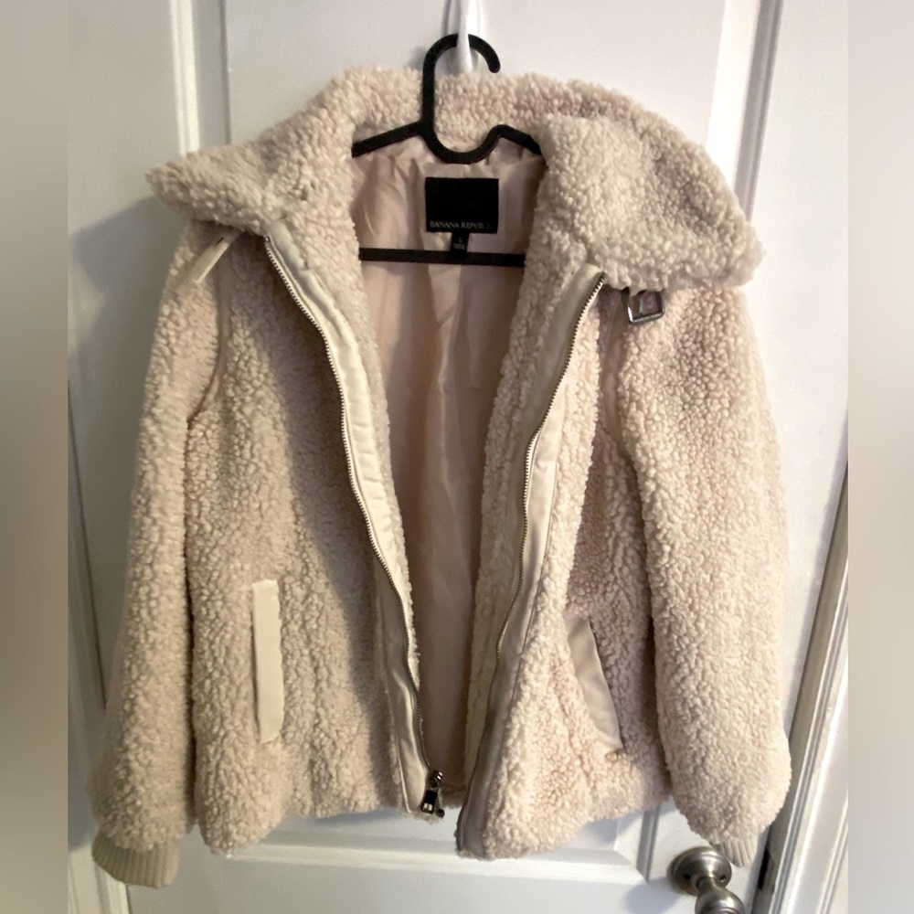 NWOT Sherpa jacket from banana republic